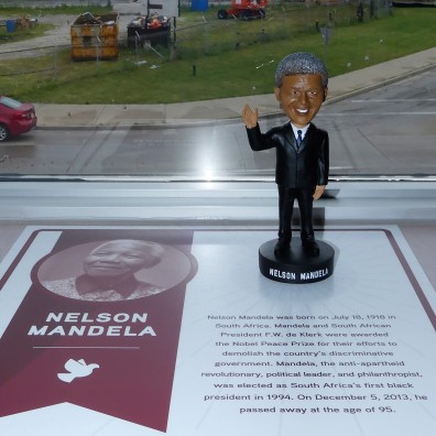Mandela (2)